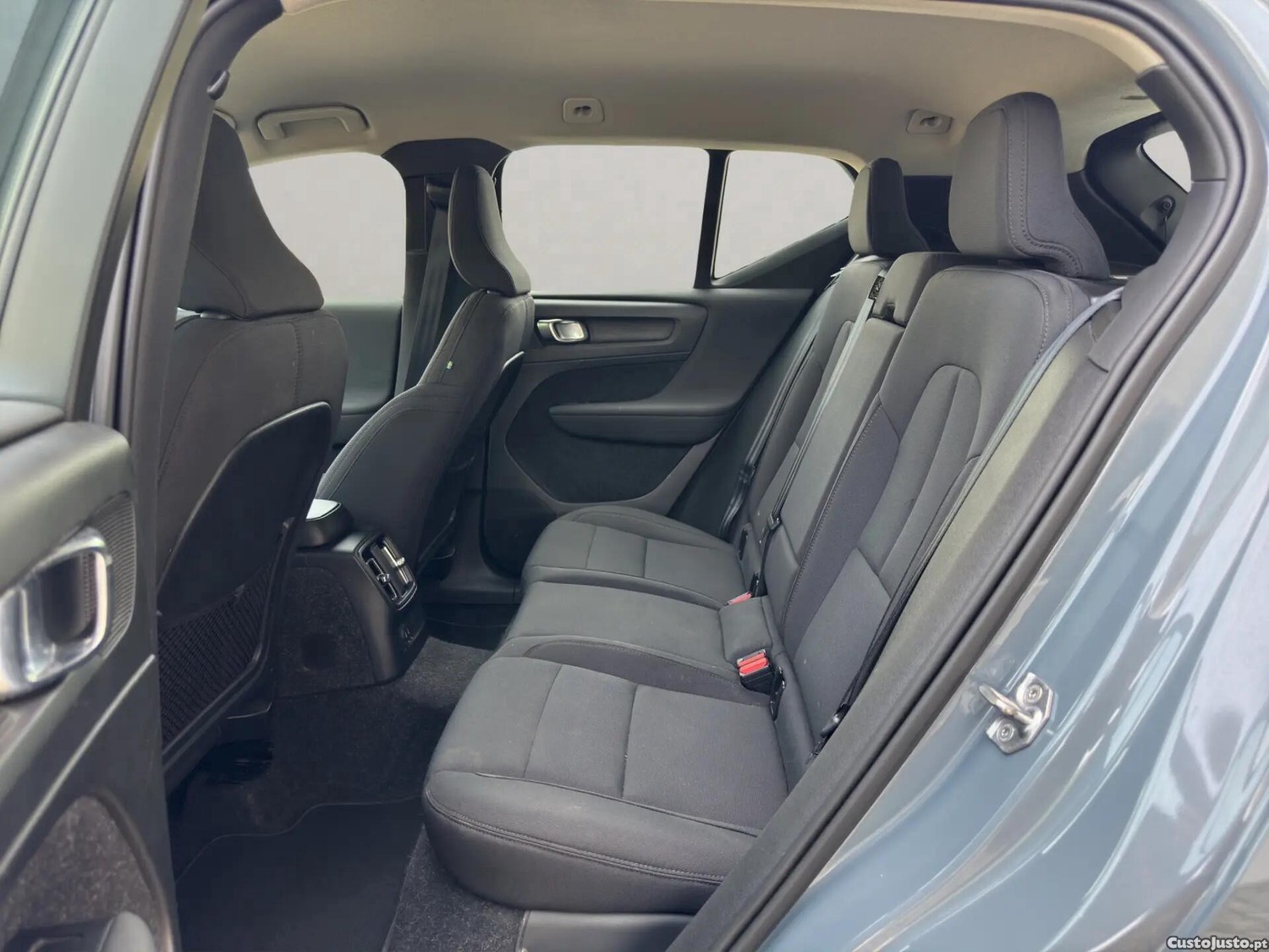 Volvo XC 40 1.5 T5 PHEV Inscription Expression — fotografia 9