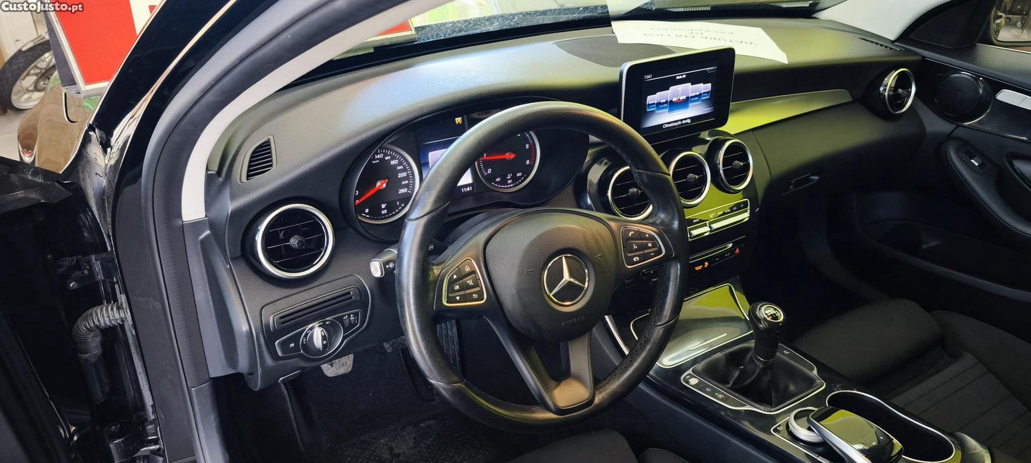 Mercedes-Benz C 200 CDI ELEGANCE — fotografia 15