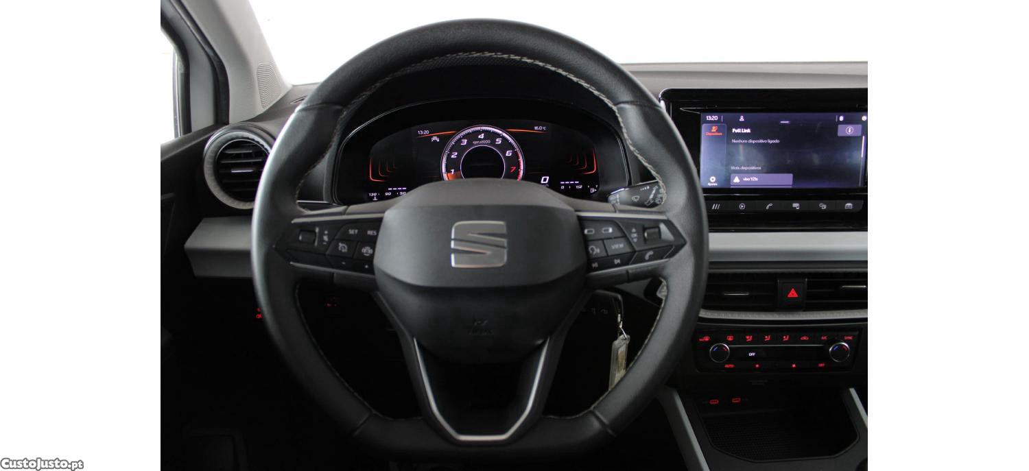 SEAT Arona 1.0 TSI Style 95cv — fotografia 15