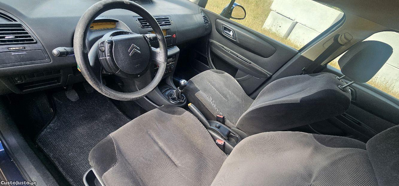 Citroën C4 1.6 HDi SX — fotografia 3