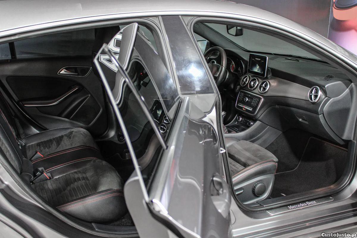 Mercedes-Benz CLA 200 d Shooting Brake AMG Line — fotografia 11