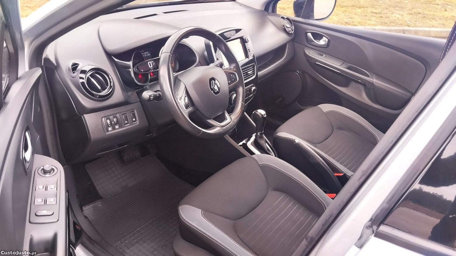Renault Clio 1.5 dCi Dynamique S EDC - 15 foto 3