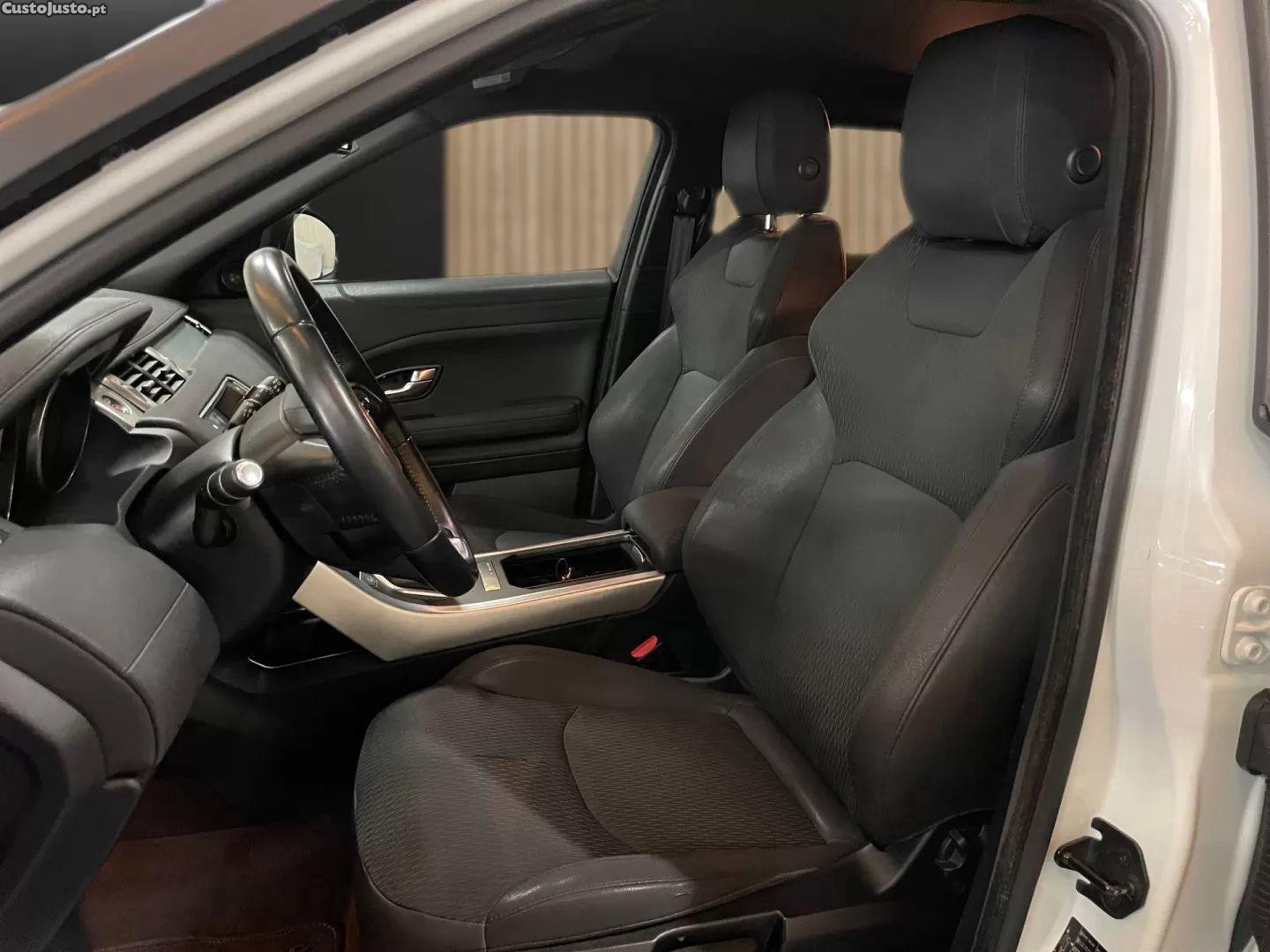 Land Rover Evoque 2.0 ed4 se — fotografia 4