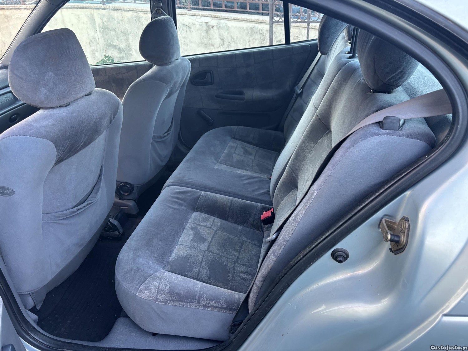 Renault Mégane 1.4 i 90cv — fotografia 2