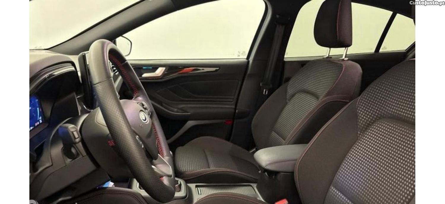 Ford Focus SW 1.0 EcoBoost MHEV Active X — fotografia 15