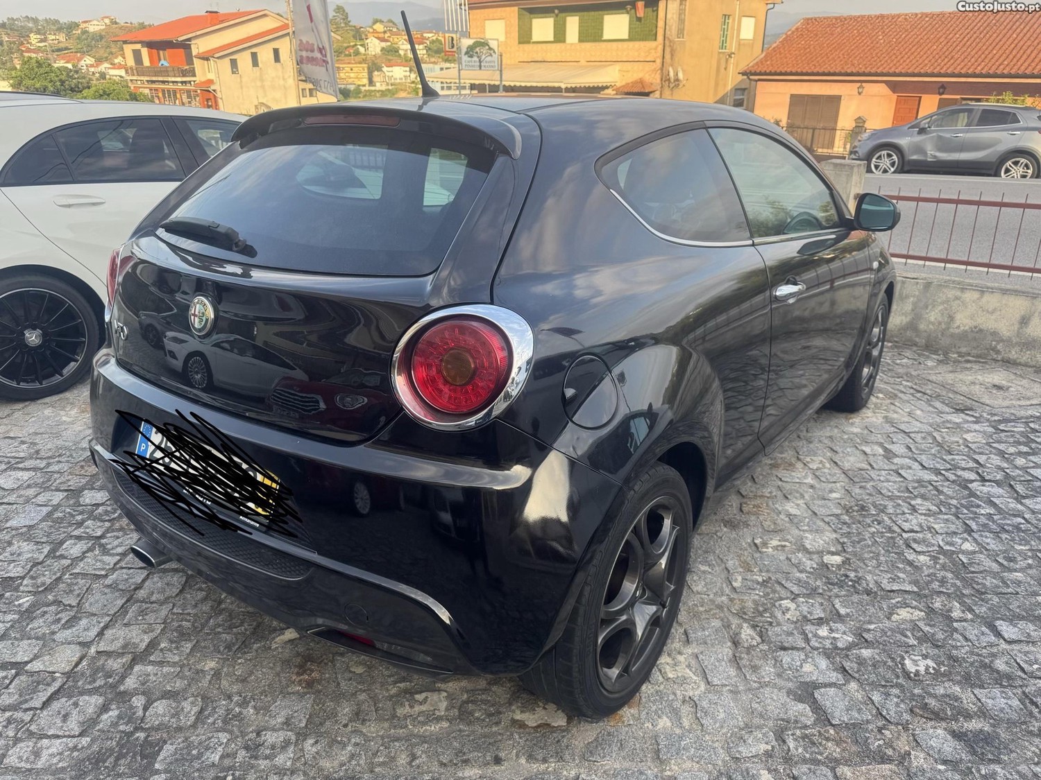 Alfa Romeo MiTo 1.3 JTD — fotografia 2