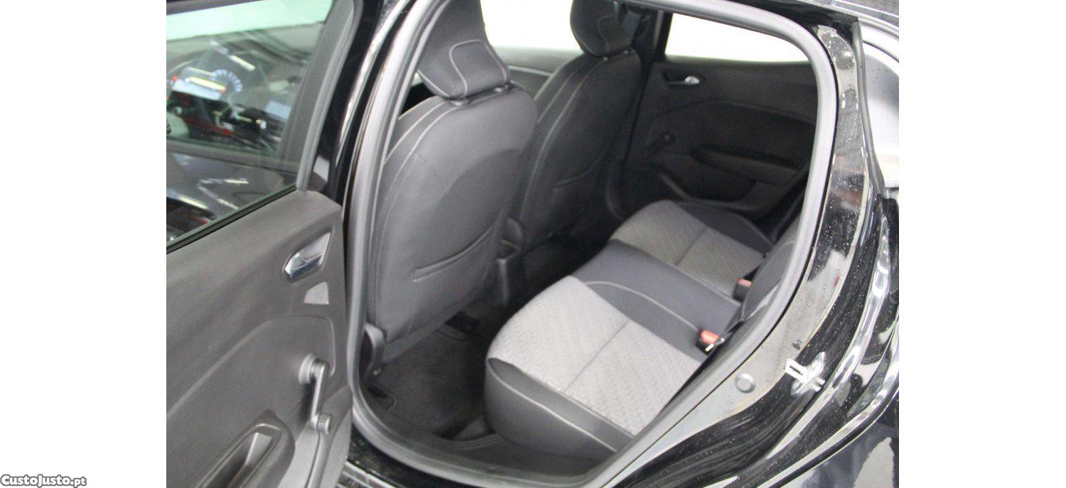 Renault Clio 1.0 Tce Evolution — fotografia 11