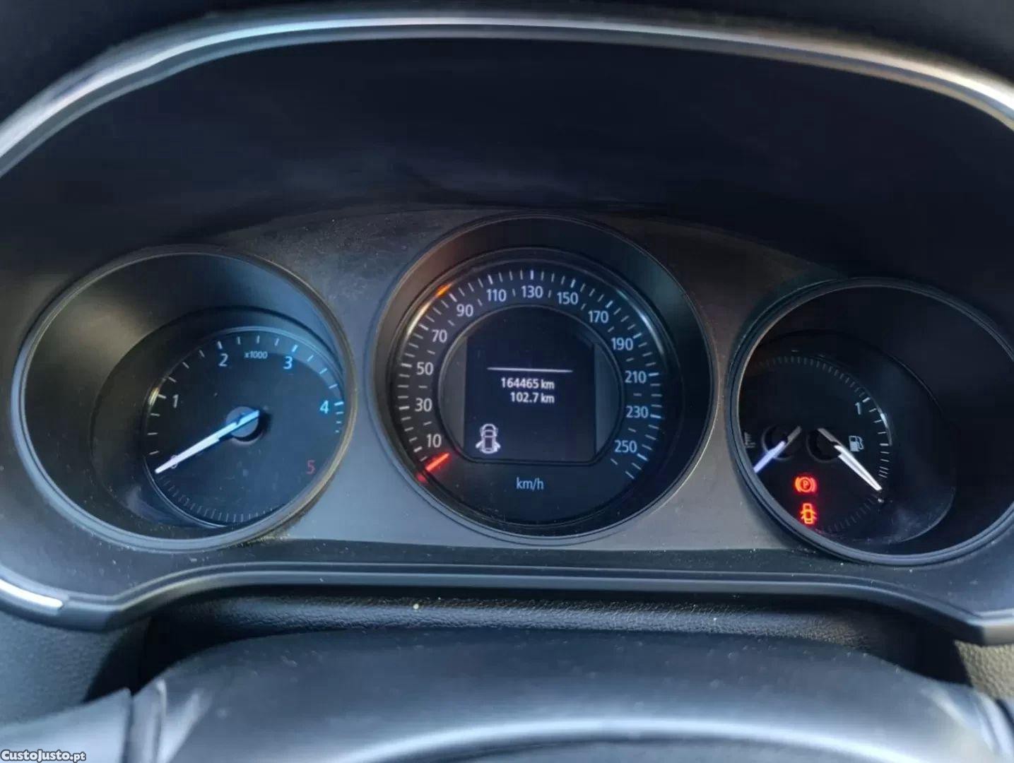 Renault Mégane 1.5 blue dci limited — photo 3