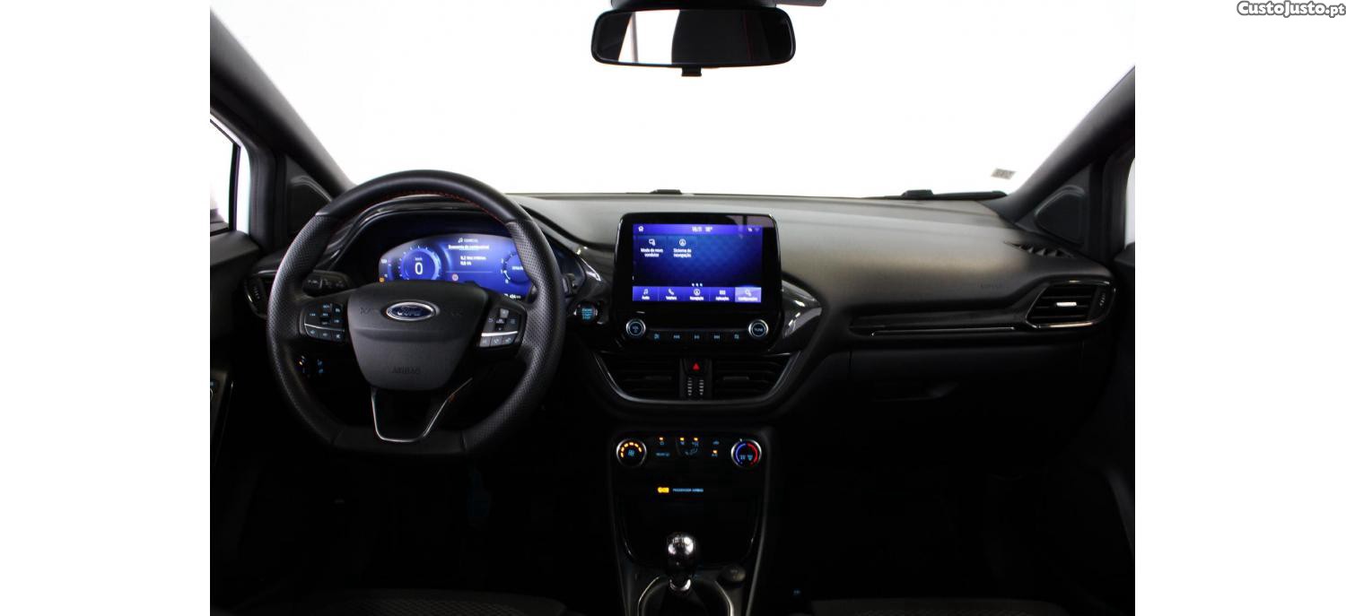 Ford Puma 1.0 EcoBoost MHEV ST-Line X Vivid Ruby Edition — fotografia 17