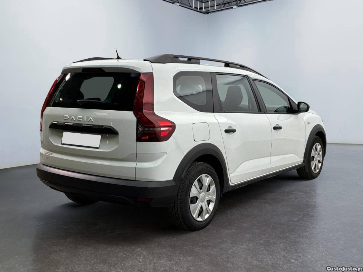 Dacia Jogger 1.0 TCe Essential 7L — fotografia 8