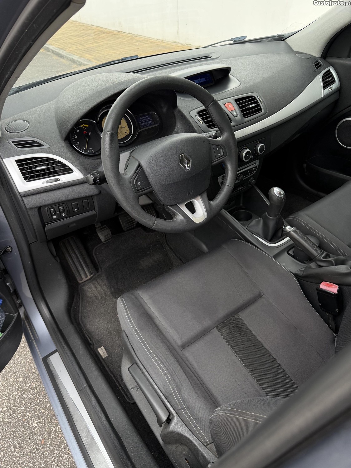 Renault Mégane 1.5 Dci 110cv Nacional um dono — fotografia 5