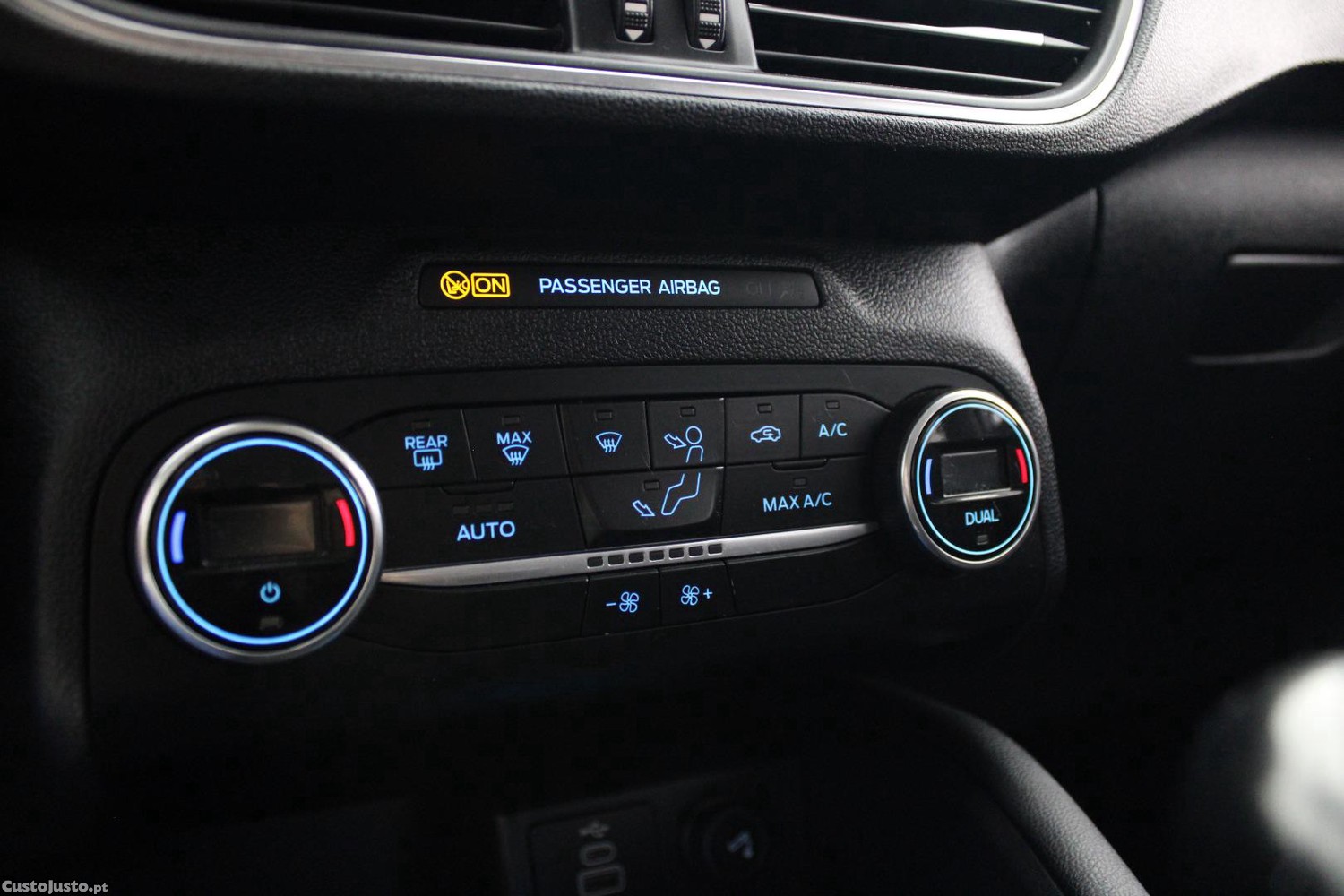Ford Kuga 1.5 TDCI ECOBLUE TITANIUM — fotografia 16