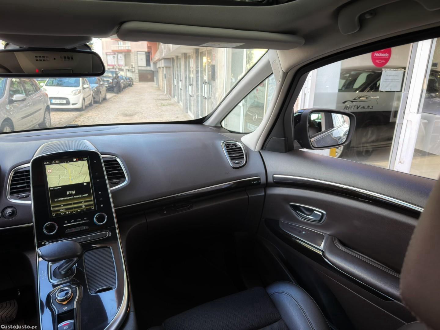 Renault Espace 2.0 dCi Intens 7L EDC — fotografia 6