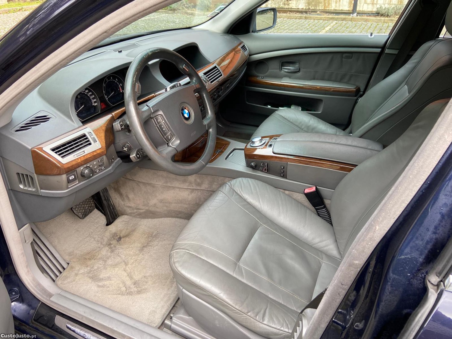 BMW 735 I V 8 272cv — fotografia 3
