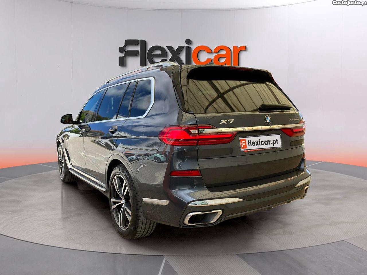 BMW X7 40 d xDrive Pack M — fotografia 18