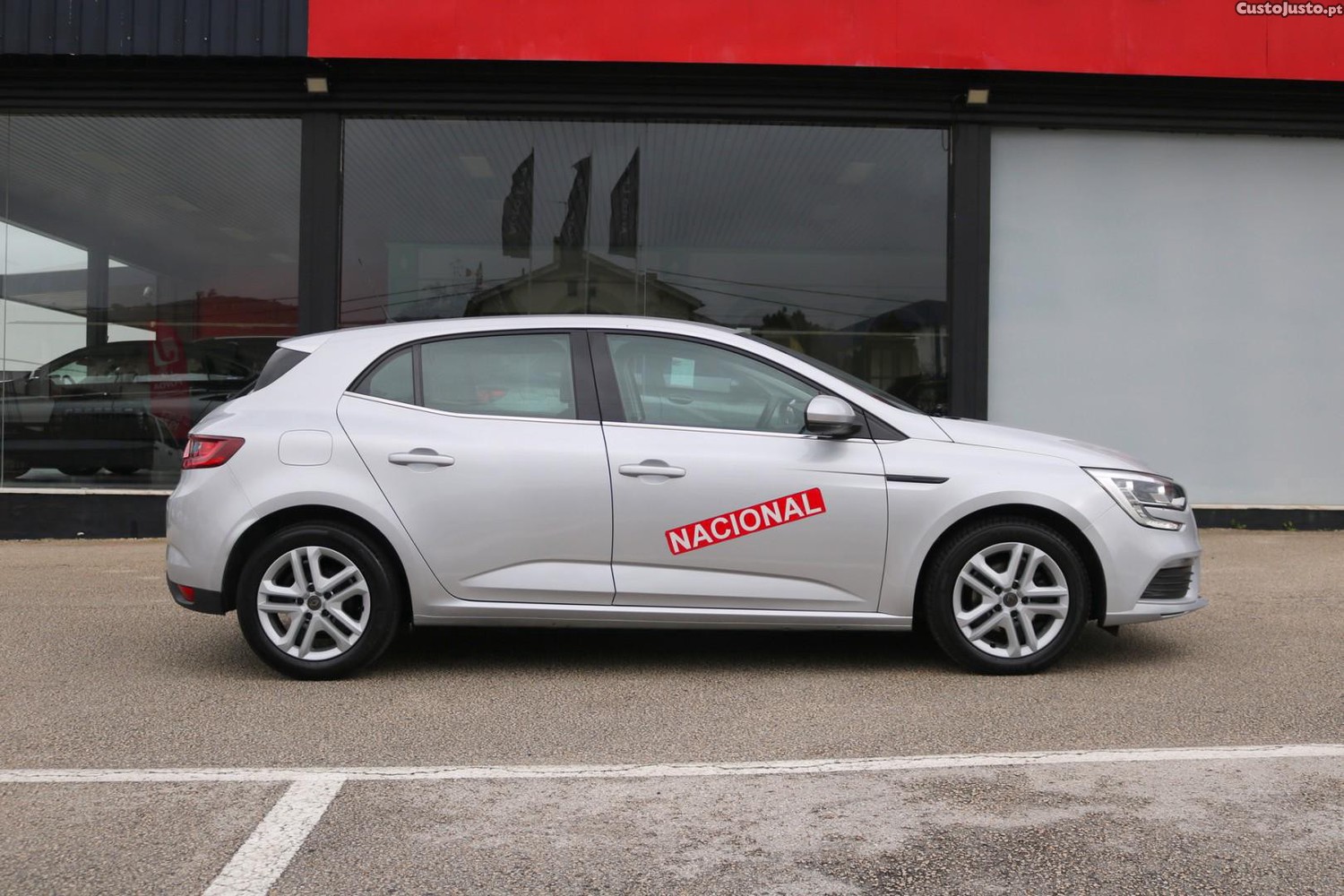 Renault Mégane 1.5 Blue DCI Zen — fotografia 47