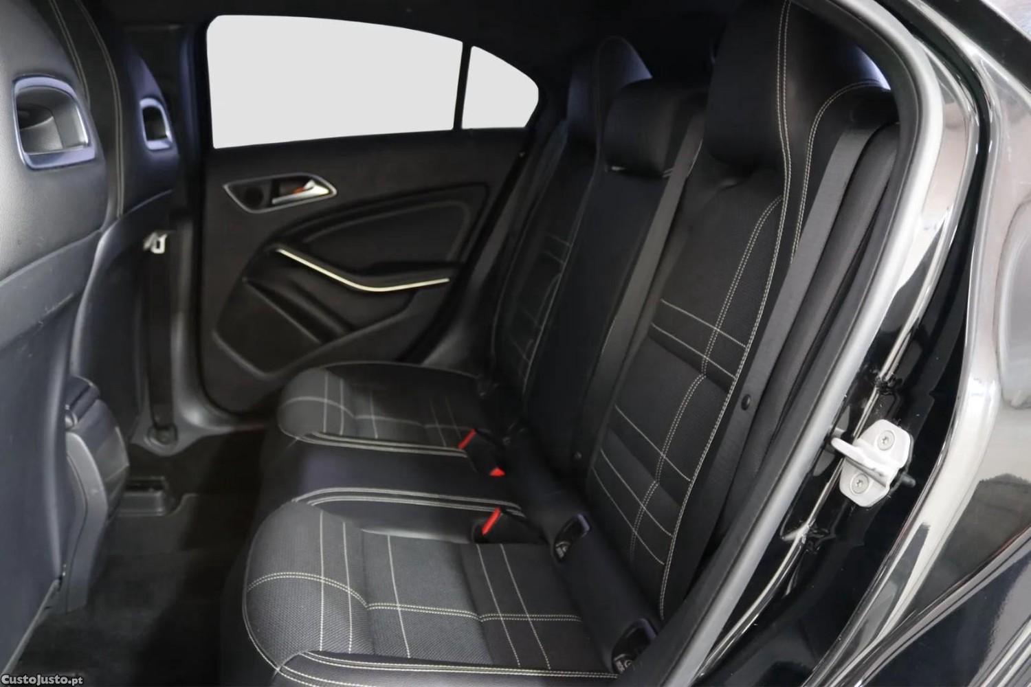 Mercedes-Benz A 180 CDi BlueEfficiency — fotografia 4