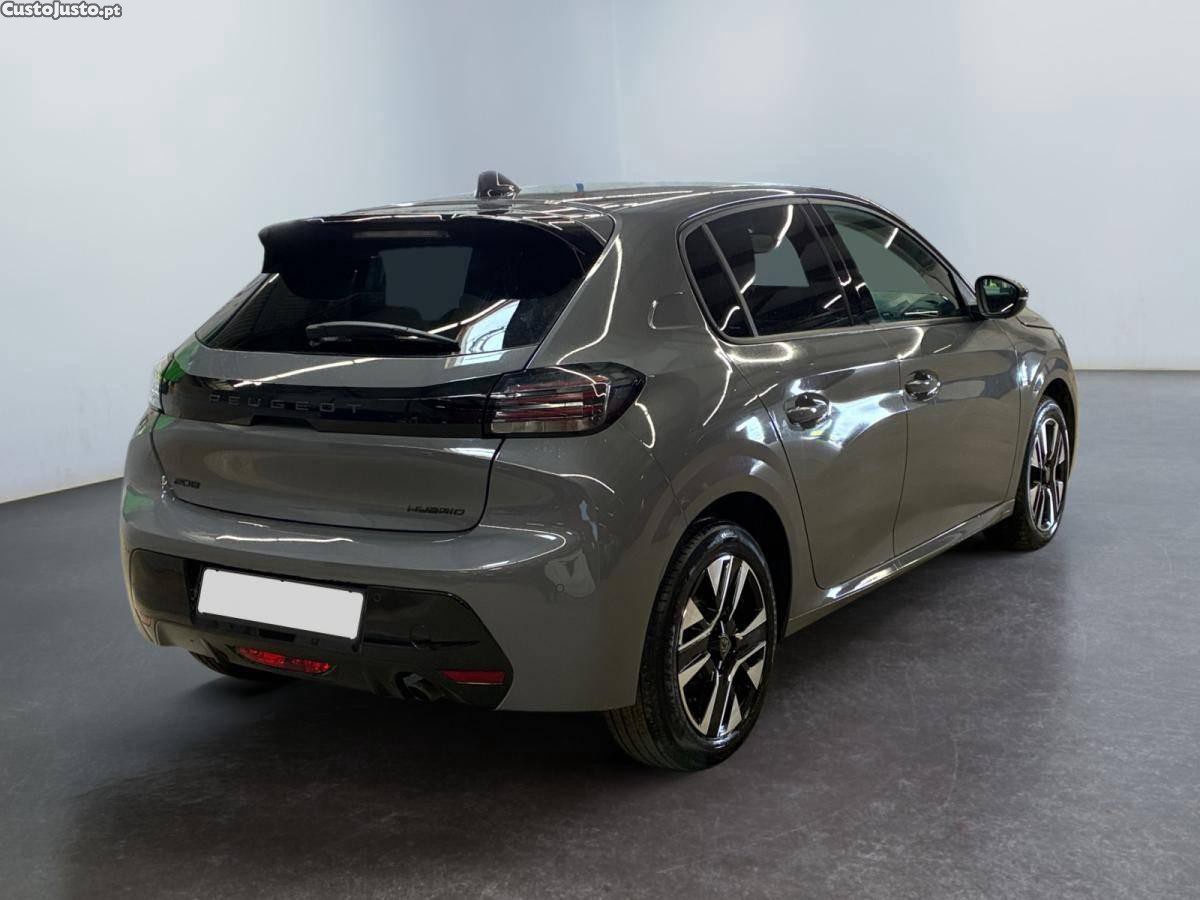 Peugeot 208 Hybrid Allure — fotografia 8