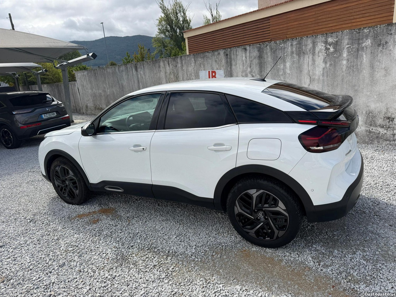Citroën C4 1.2 PureTech Feel Pack EAT8 — fotografia 13