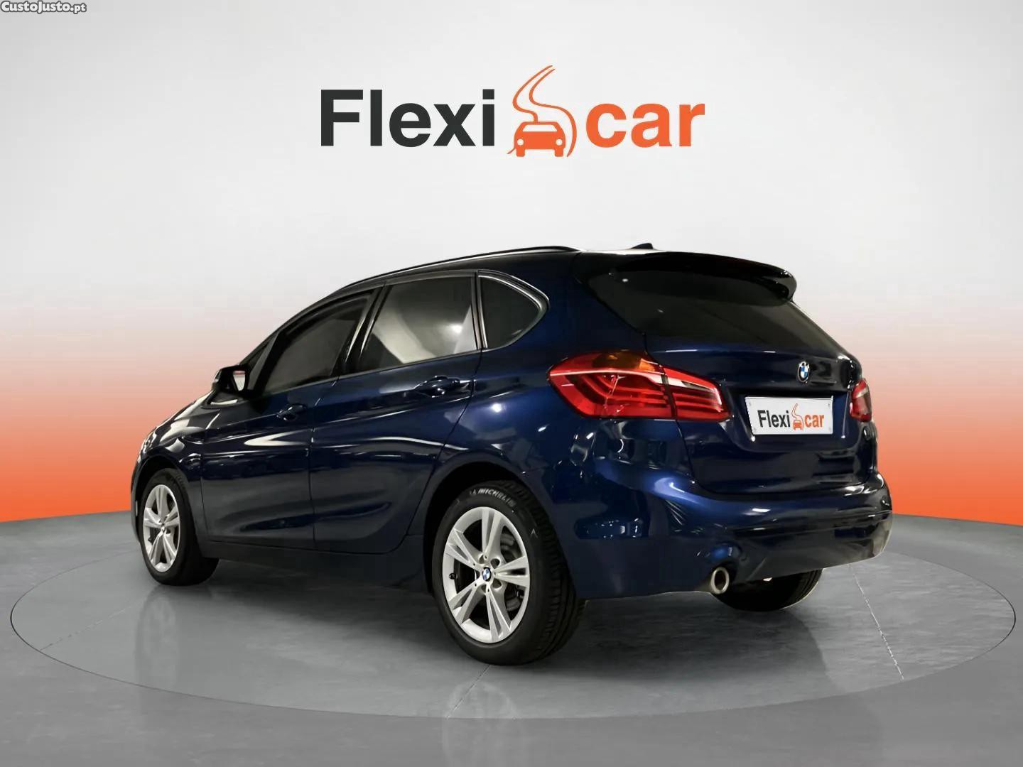 BMW 216 Active Tourer d Line Sport — photo 3