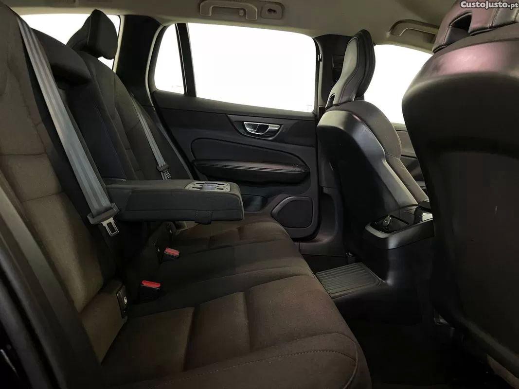 Volvo V60 2.0 t6 awd te inscription — fotografia 18