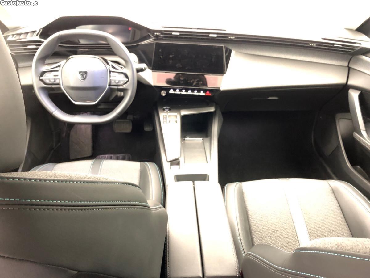 Peugeot  Hybrid Allure e-DCS6 - 25 — photo 4