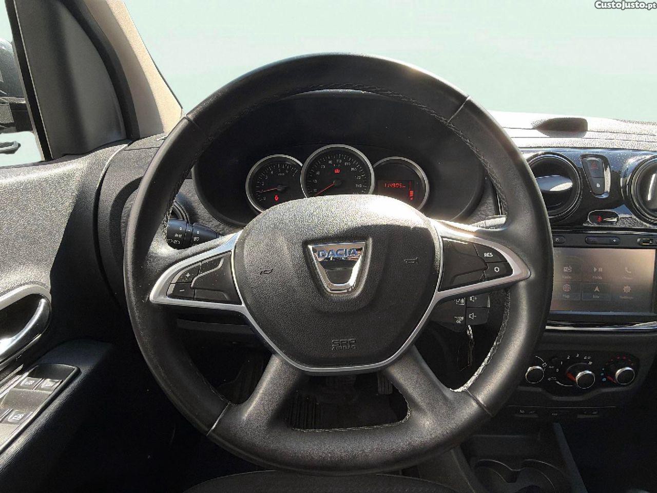 Dacia Lodgy 1.2 TCe Confort 7L — fotografia 13