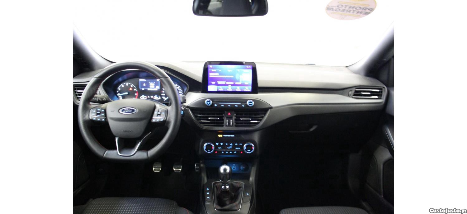 Ford Focus 1.0 EcoBoost 125cv MHEV ST-Line — fotografia 16