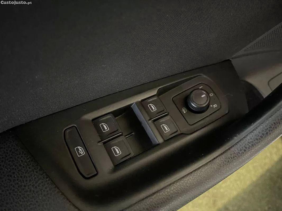 Volkswagen Passat 2.0 tdi elegance dsg — fotografia 5