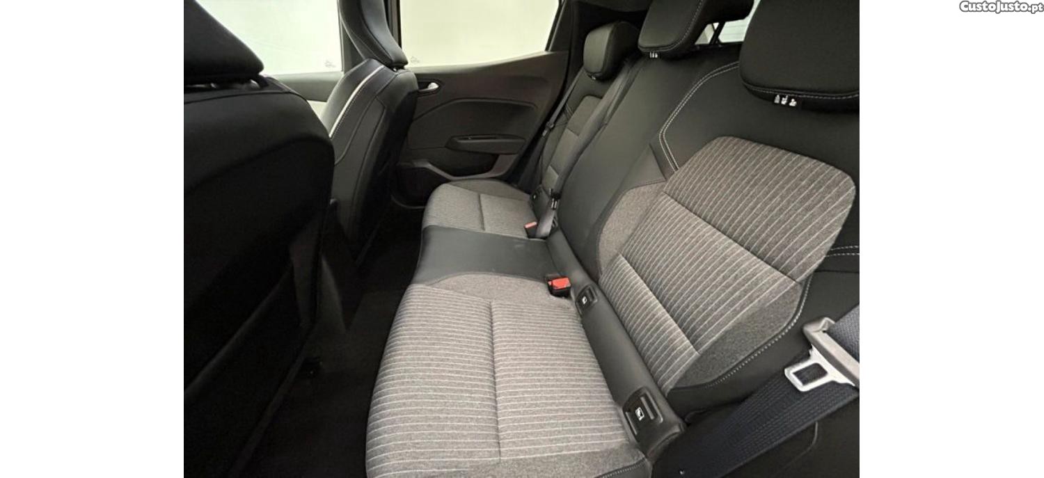 Renault Clio 1.0 Tce Techno — fotografia 7