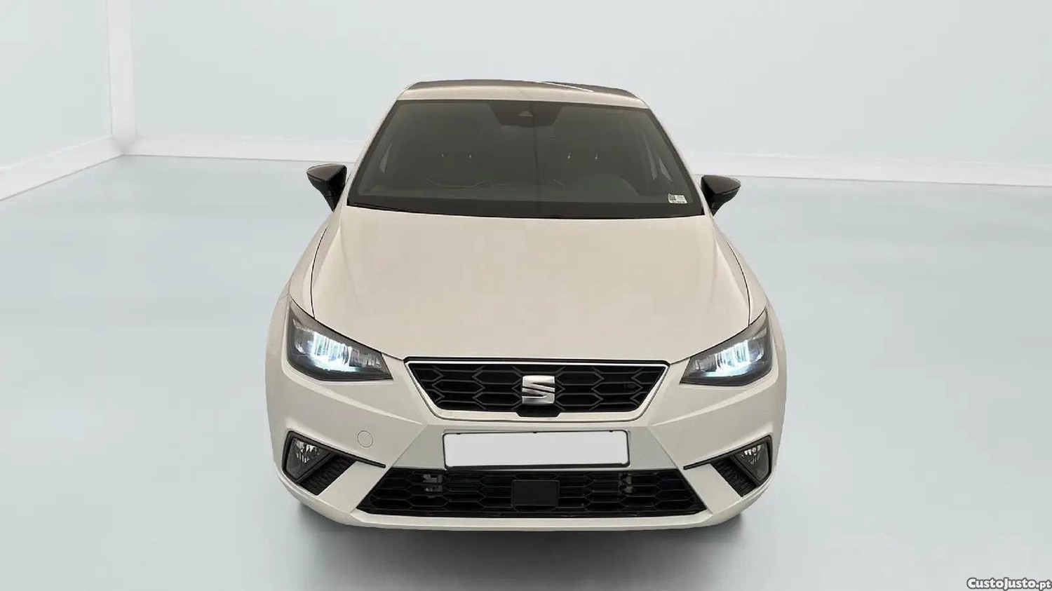 SEAT Ibiza 1.0 TSI 115 CH S/S DSG7 FR — fotografia 17