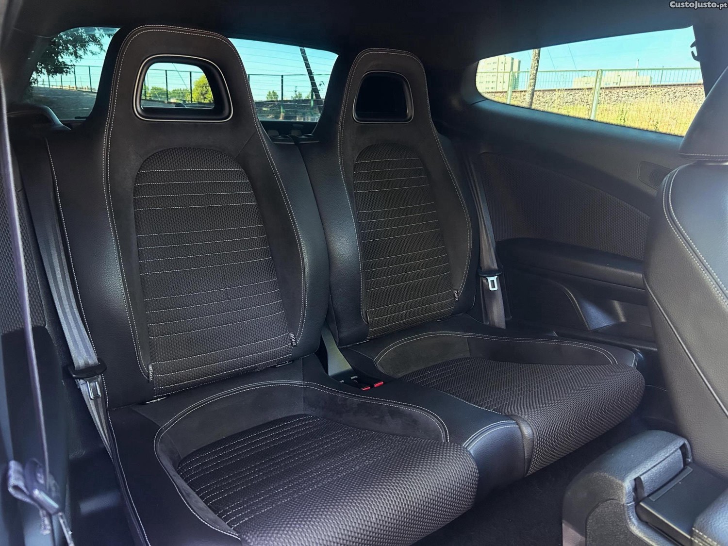 Volkswagen Scirocco 2.0 TDI SPORT 18 — fotografia 3