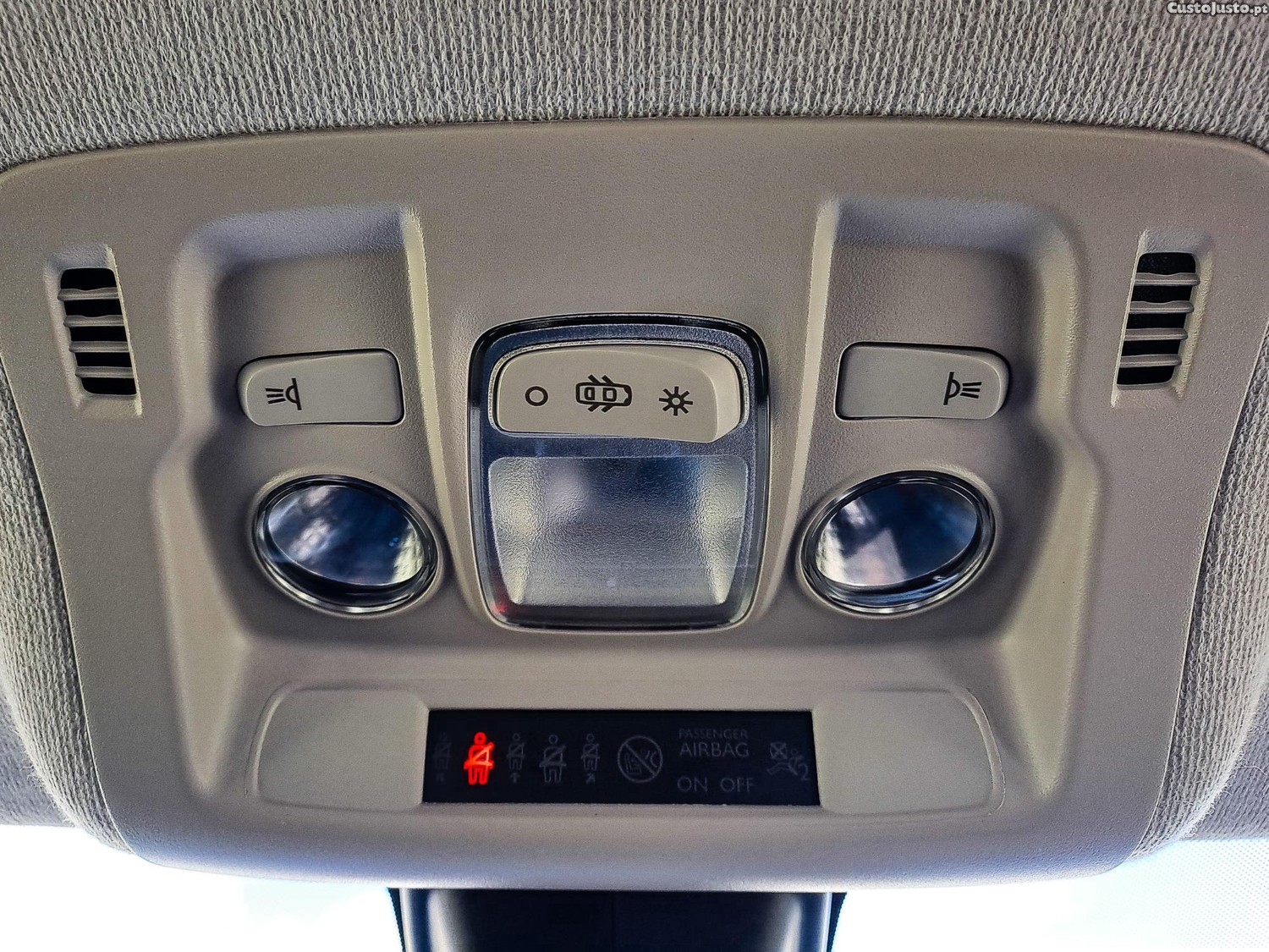 Citroën C3 1.2 S&S SHINE 83CV GASOLINA 2022 — fotografia 5
