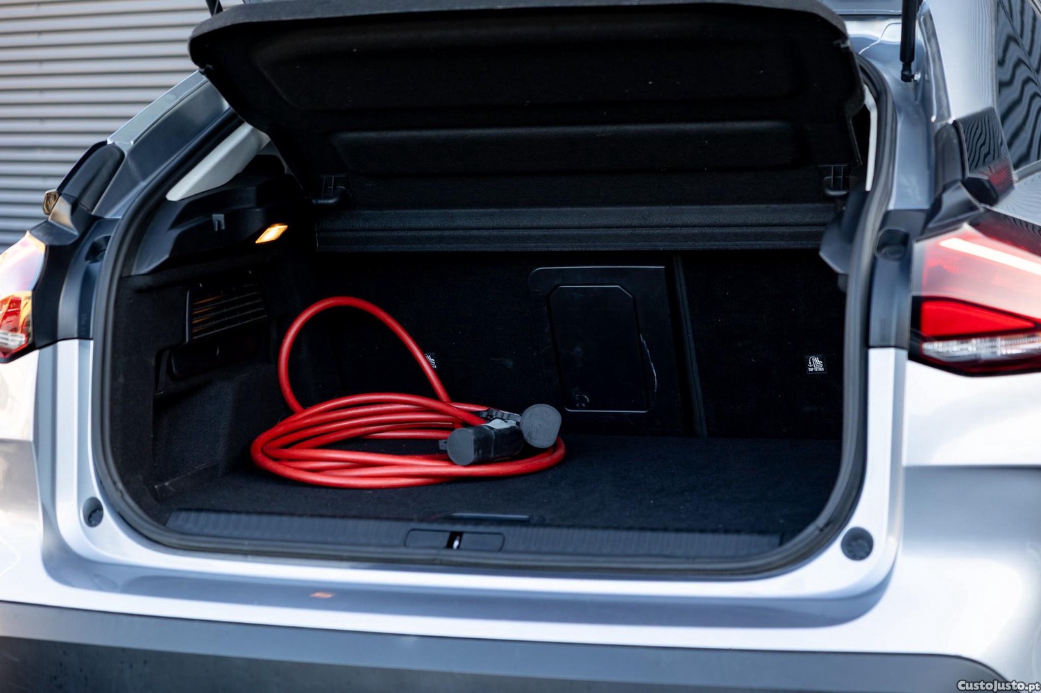 Citroën e-C4 50 kWh Shine — fotografia 8