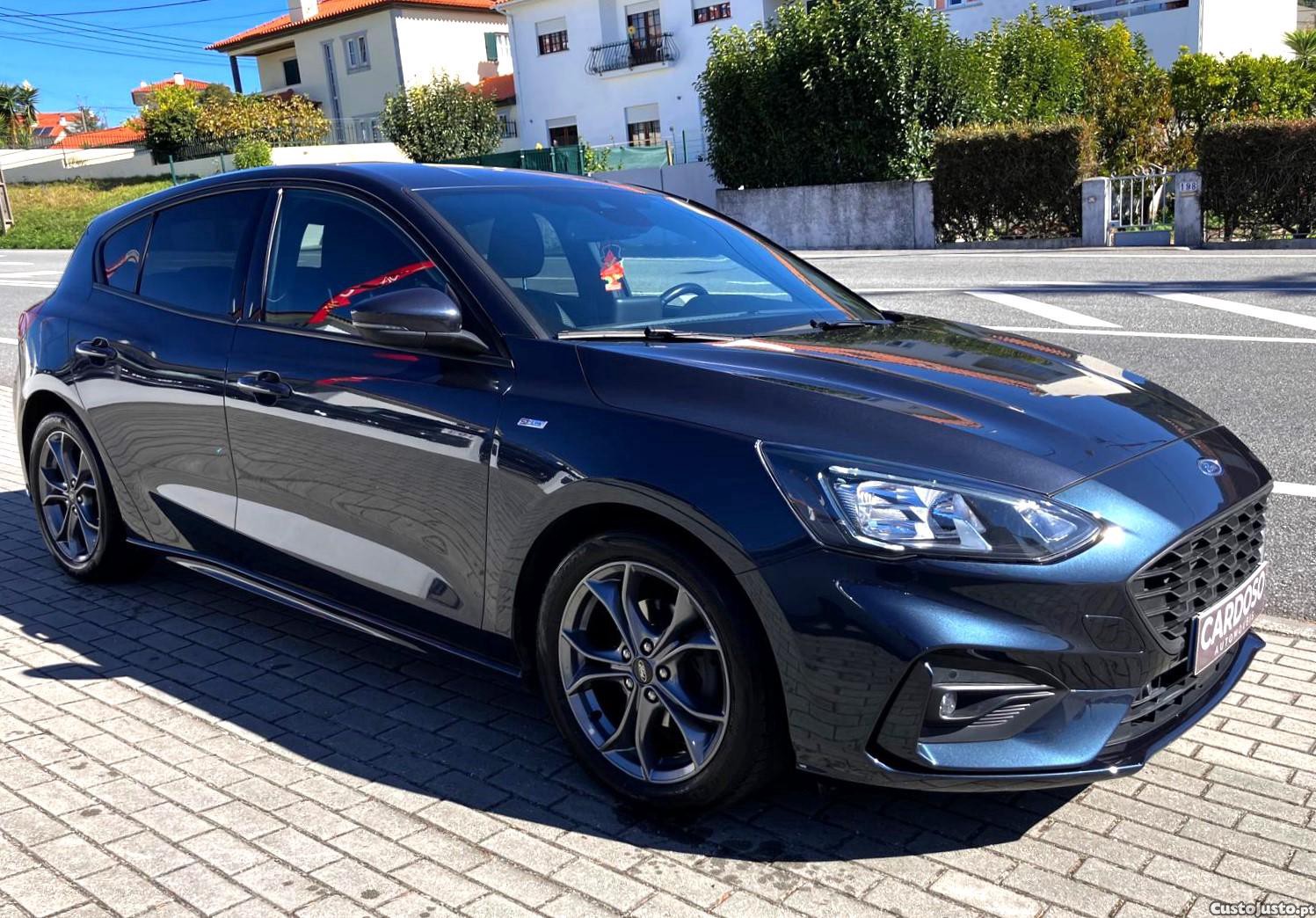 Ford Focus 1.0 Ecoboost Hybrid ST-LINE — fotografia 3
