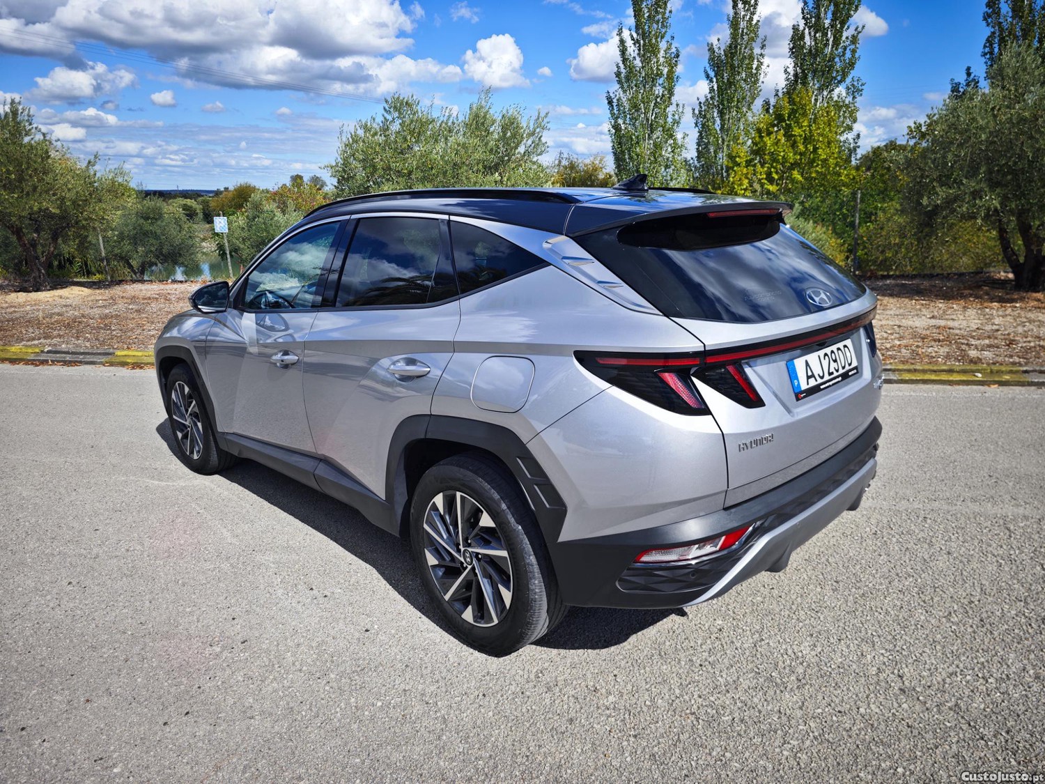 Hyundai Tucson 1.6 CRDI Vanguard DCT — fotografia 9