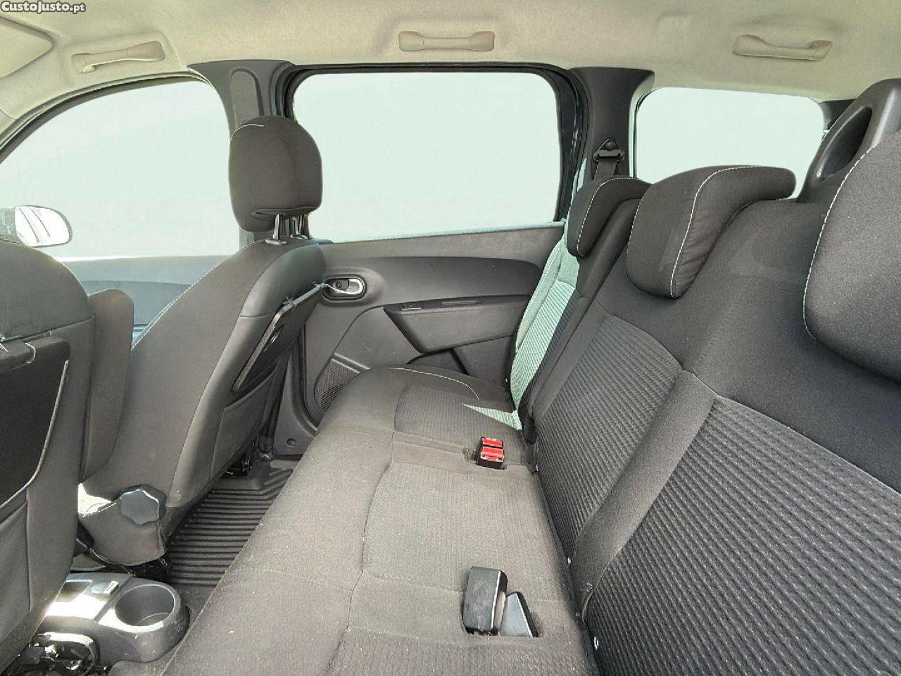 Dacia Lodgy 1.2 TCe Confort 7L — fotografia 6