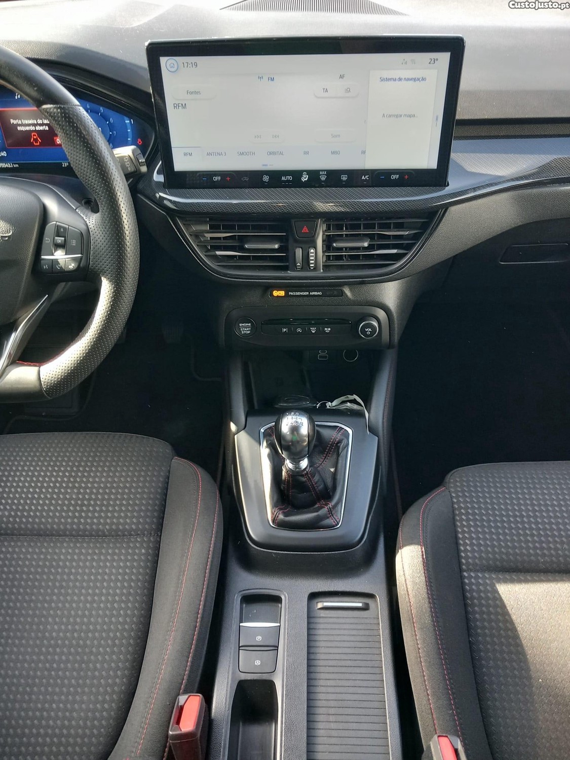Ford Focus 1.0 EcoBoost MHEV ST-Line — fotografia 4