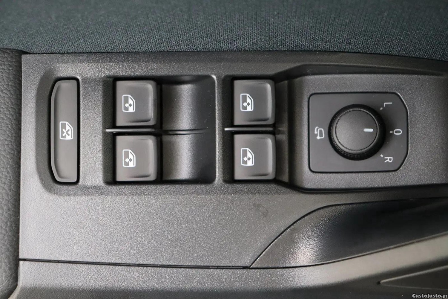 SEAT Arona Play Plus — fotografia 2