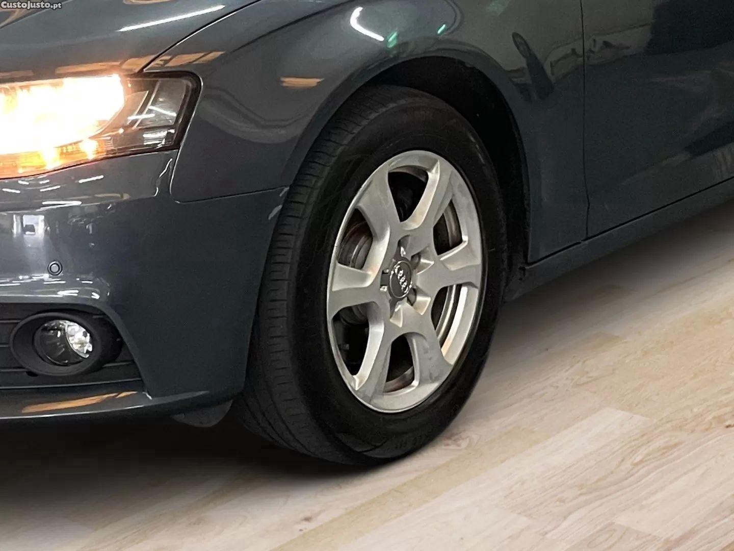 Audi A4 2.0 tdi business line advance — fotografia 15