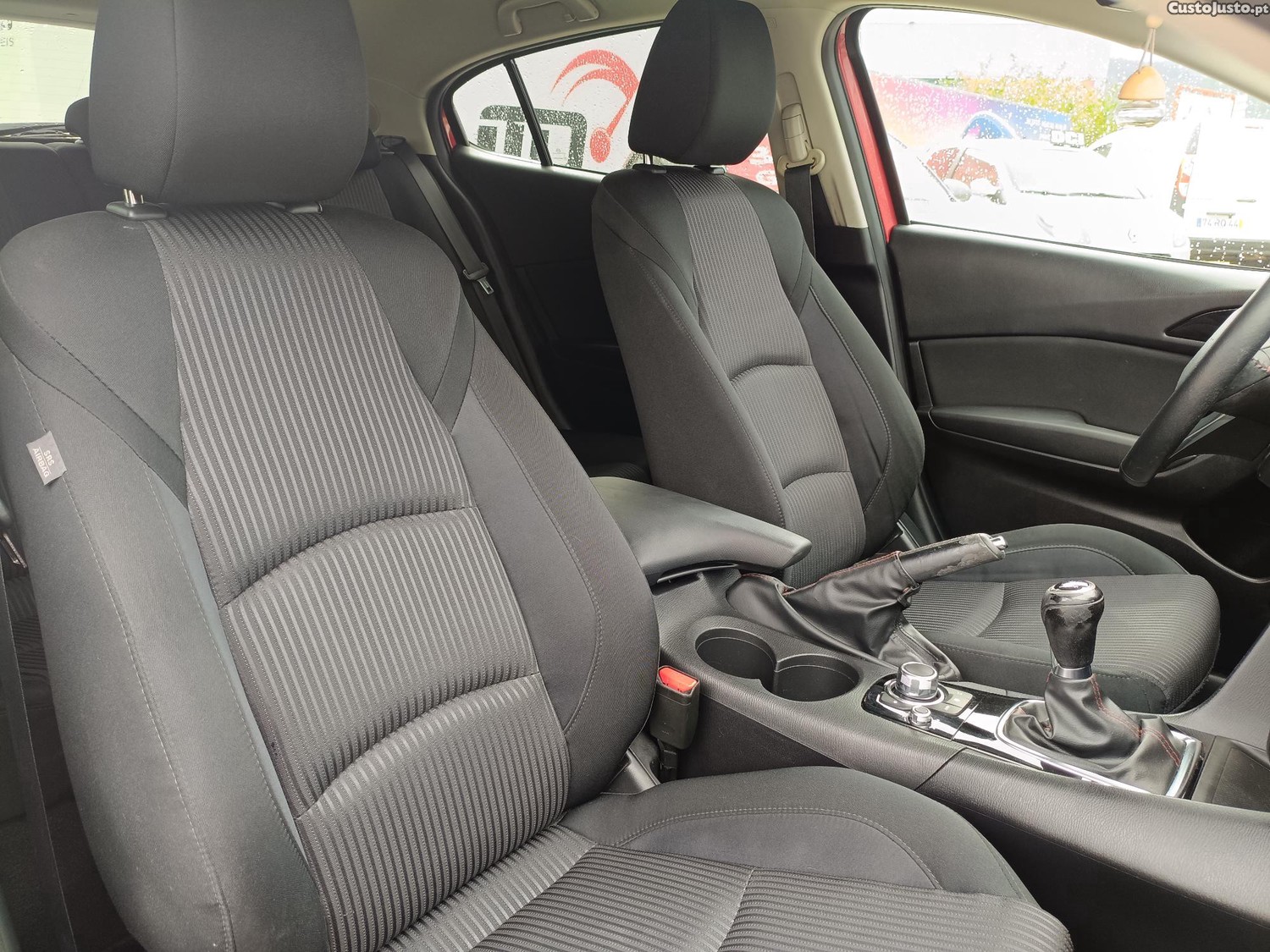 Mazda 3 III 1.5 SkyActiv-D 105cv Exclusive-Line — fotografia 19