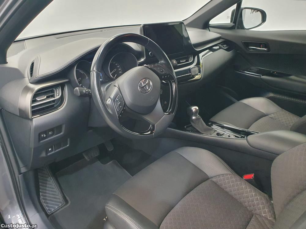 Toyota C-HR 1.8 Hybrid Exclusive — fotografia 12
