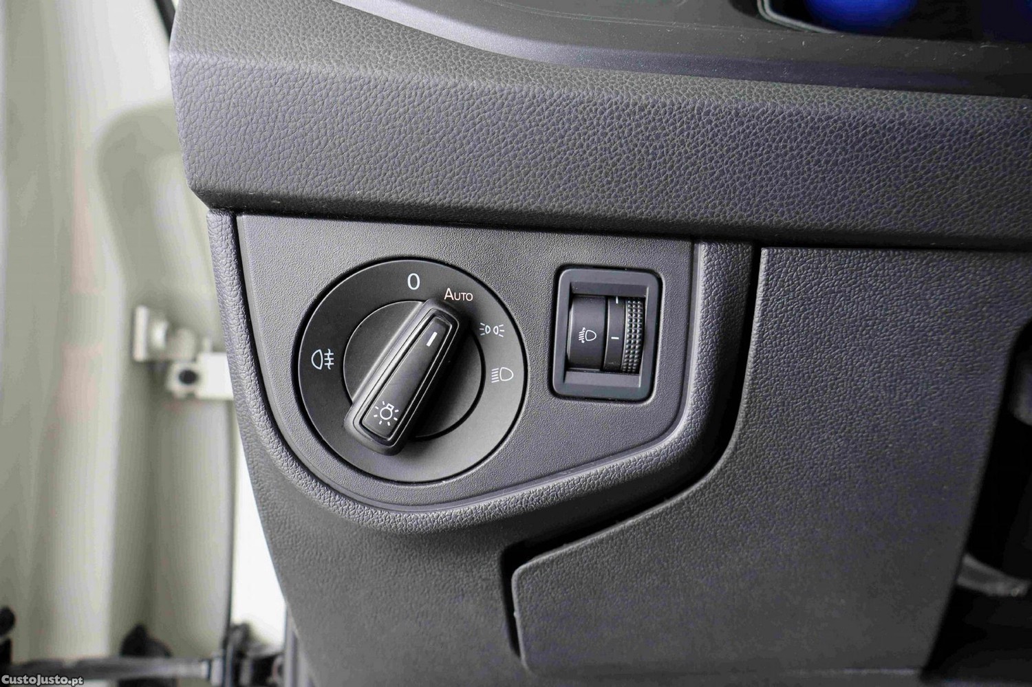 Volkswagen Taigo 1.0 TSI Life — fotografia 19
