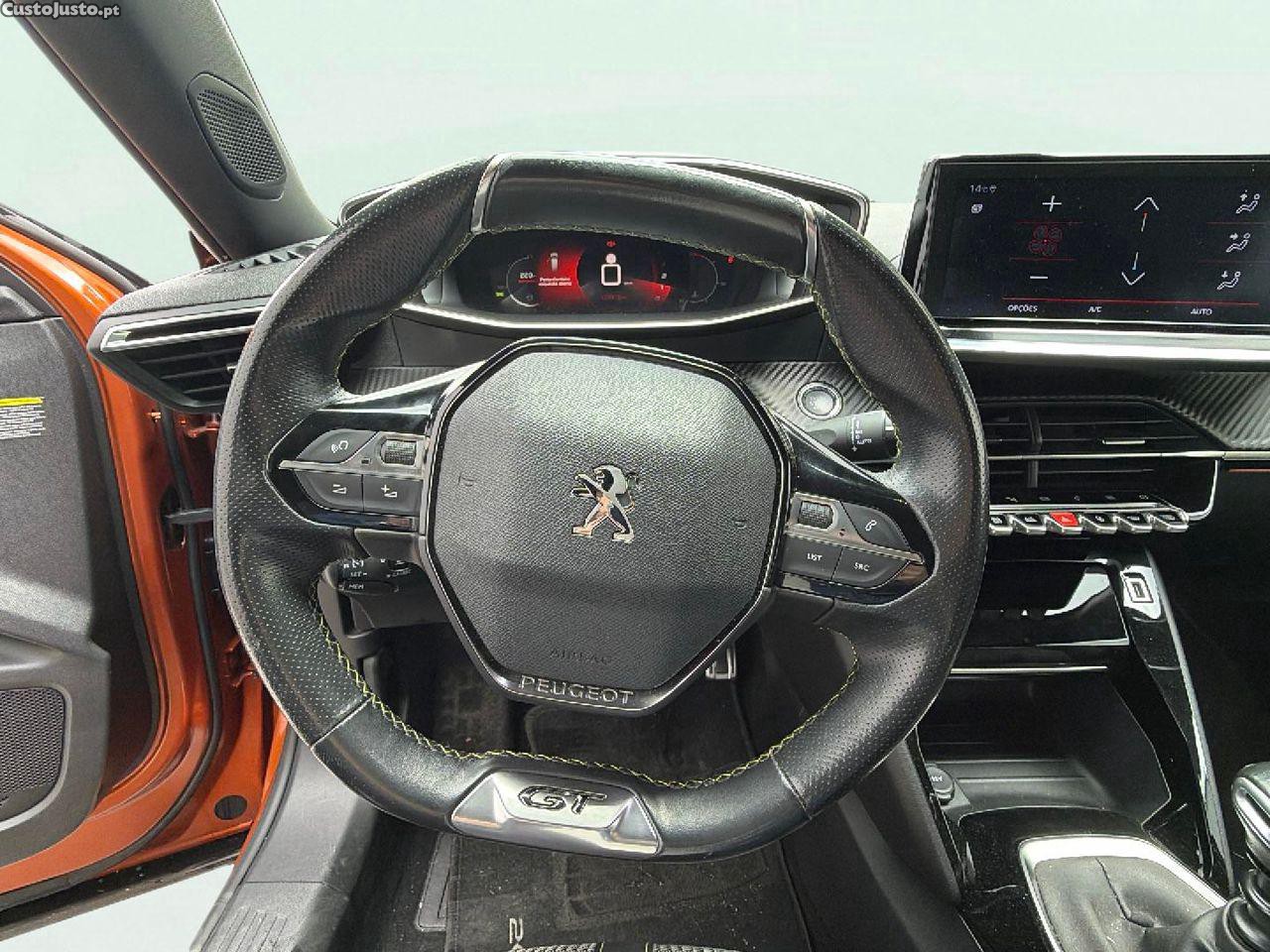 Peugeot 2008 1.2 PureTech GT Line — fotografia 16