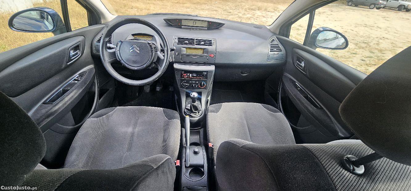 Citroën C4 1.6 HDi SX — fotografia 4