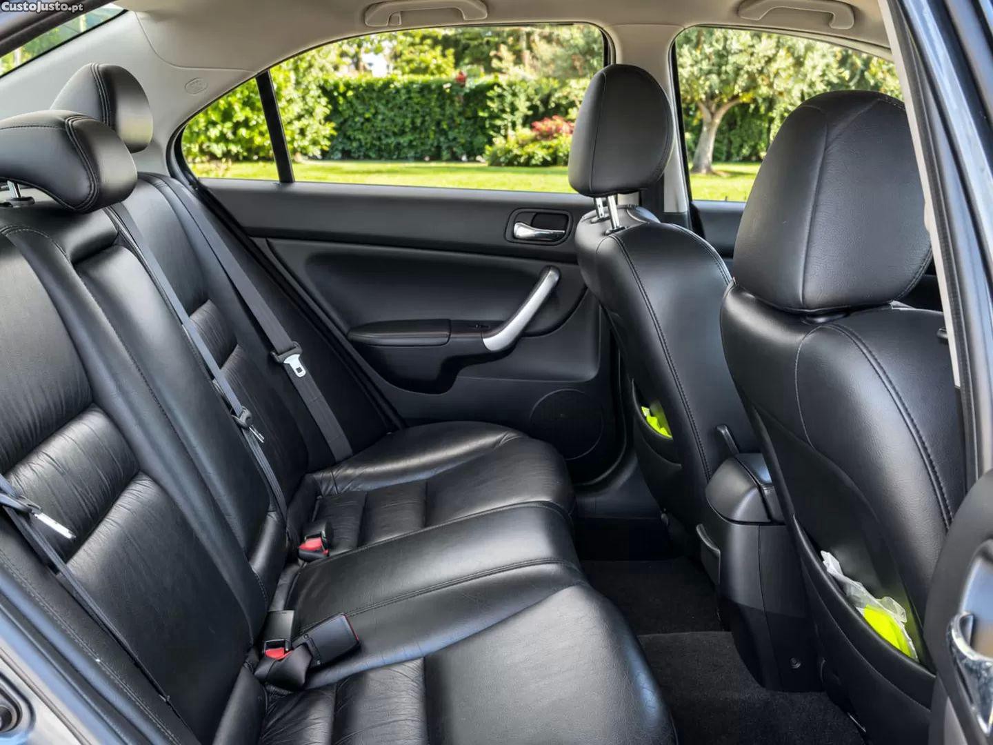 Honda Accord 2.2 i-ctdi executive — fotografia 16