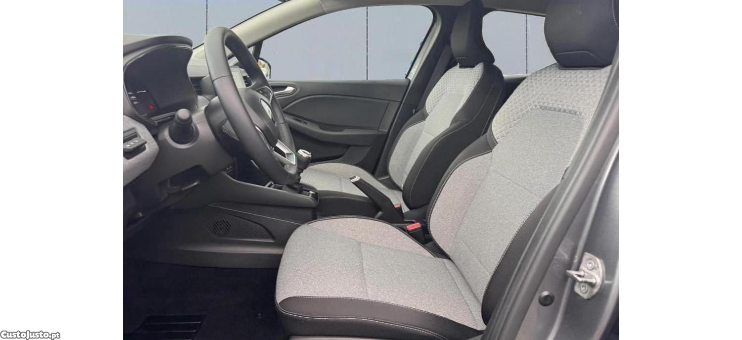 Renault Clio 1.0 Tce Evolution — fotografia 7