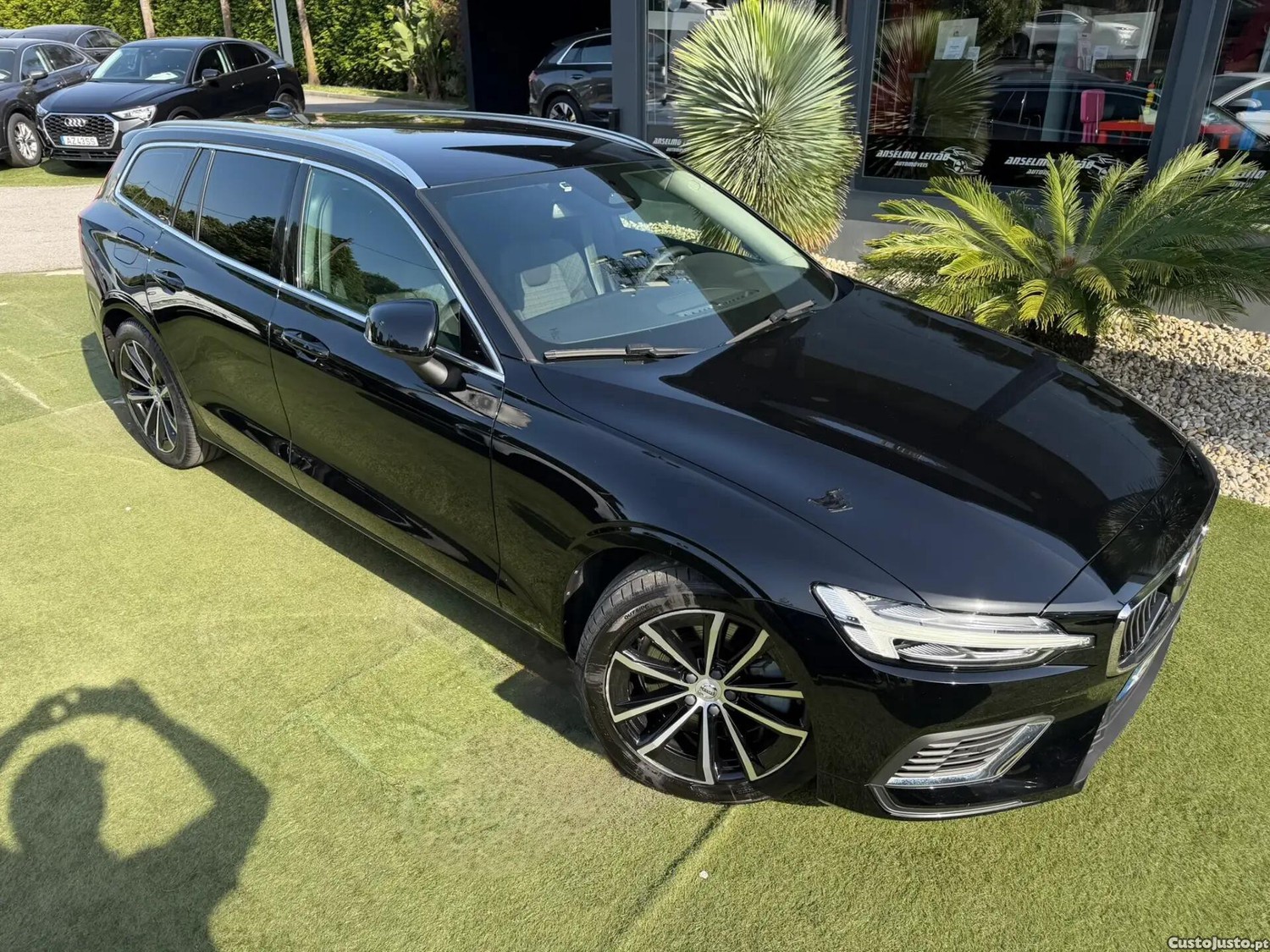Volvo V60 2.0 T6 AWD TE Essential — fotografia 22