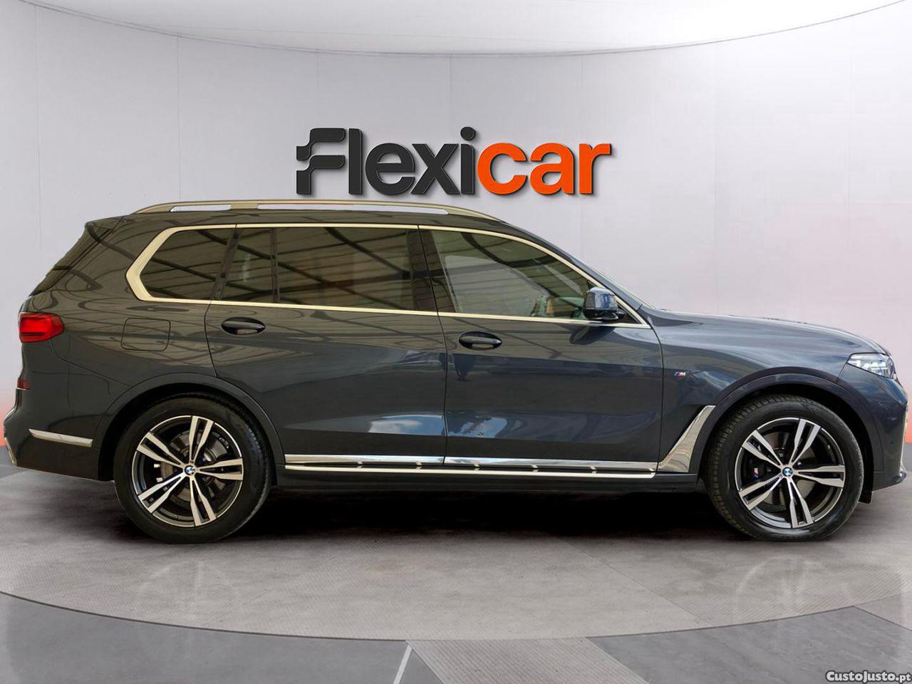 BMW X7 40 d xDrive Pack M — fotografia 15