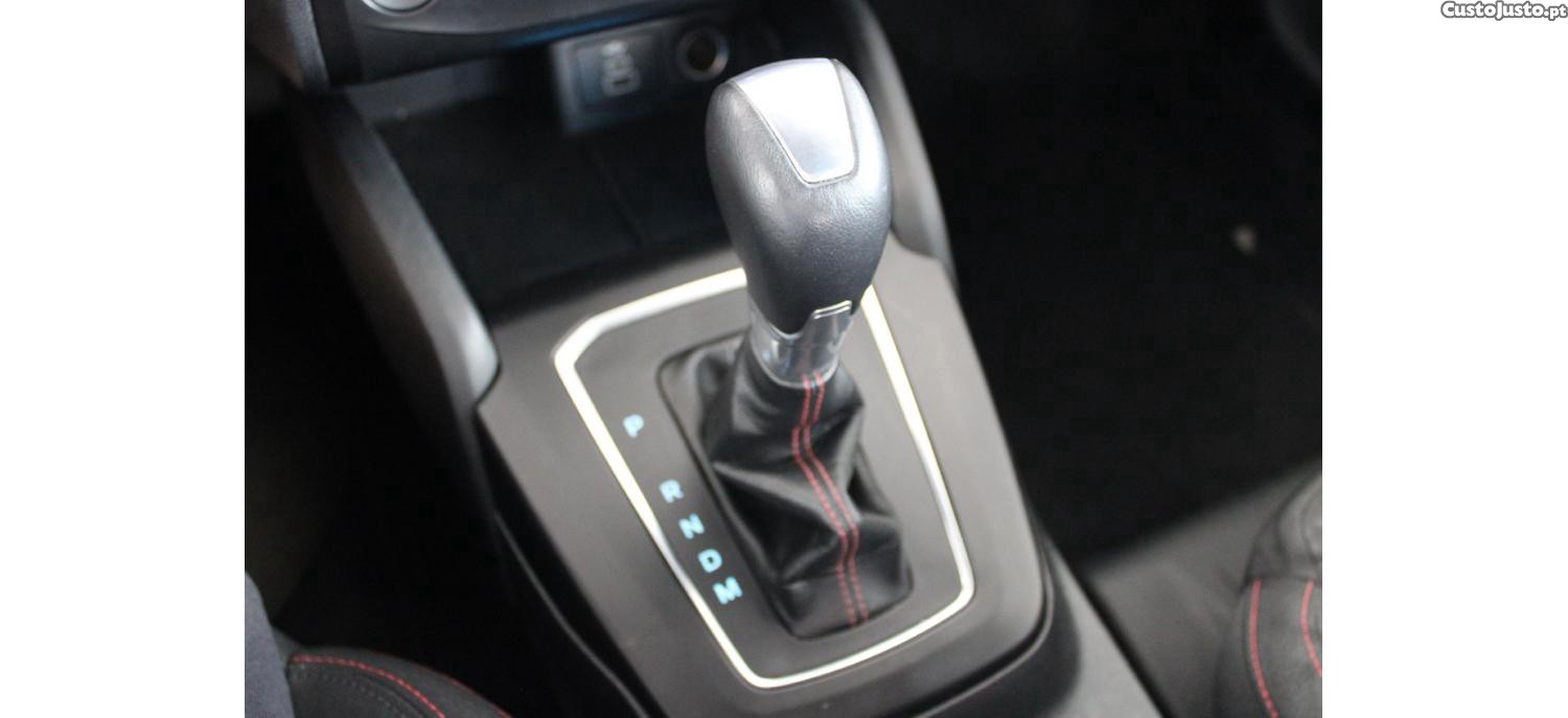 Ford Focus 1.0 EcoBoost MHEV ST-Line Aut. — fotografia 8